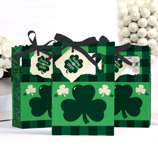 st patricks day party favors toys gifts