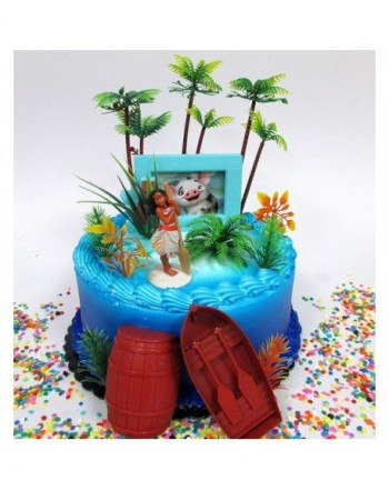 Tropical Cake Featuring Decorative Accessories