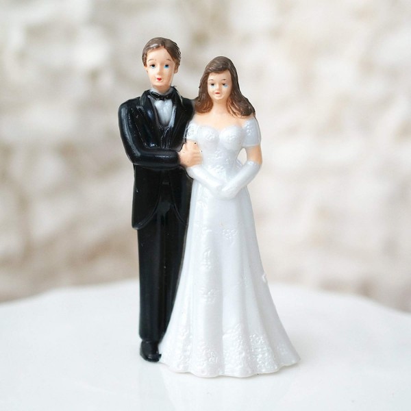 Bride Groom Couple Figurine Topper
